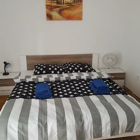 Niki Rezine Apartment *