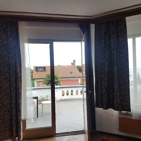 Apartmán Niki Rezine