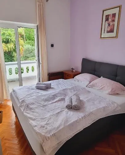 Appartement Niki Rezine *