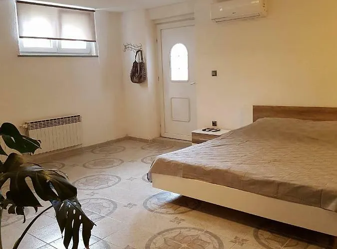 Niki Rezine Appartement *